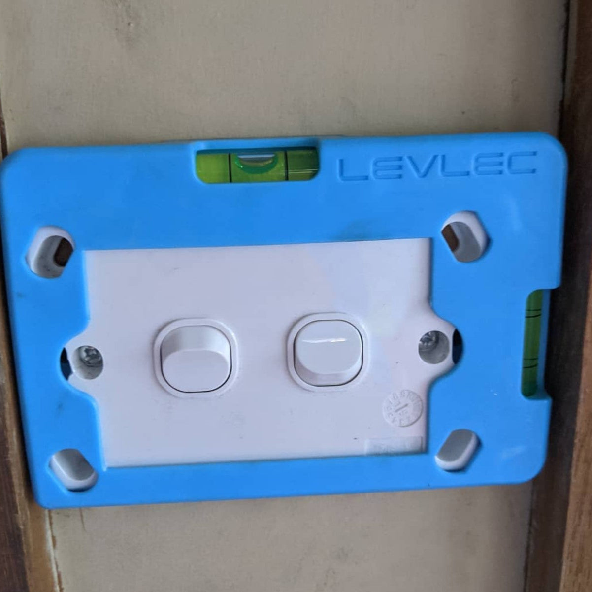 LEVLEC - Electricians level